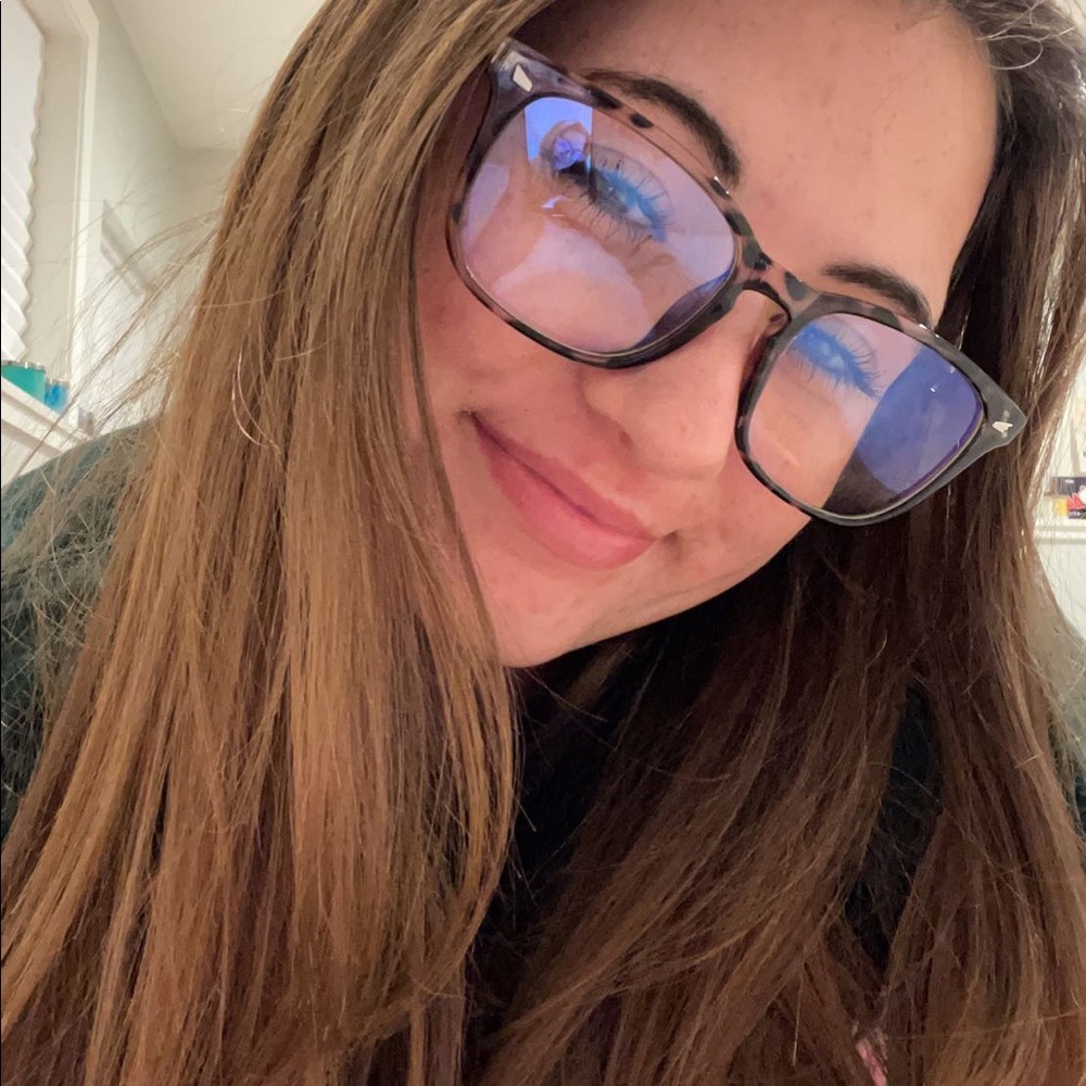 Meet your Posher, Kylie